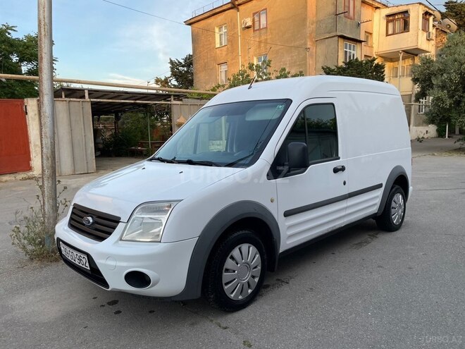 Ford Transit Connect-6