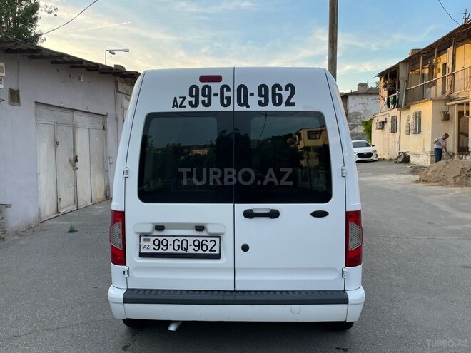 Ford Transit Connect-10