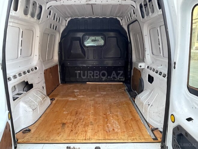 Ford Transit Connect-11
