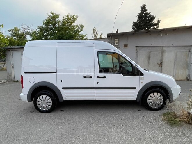Ford Transit Connect-2