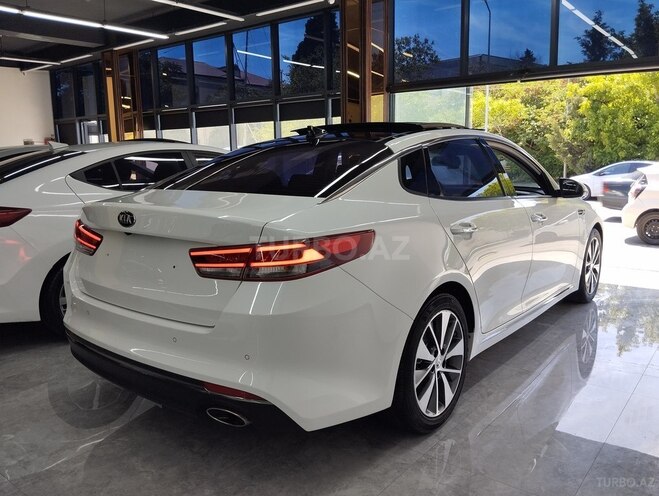 Kia K5-6