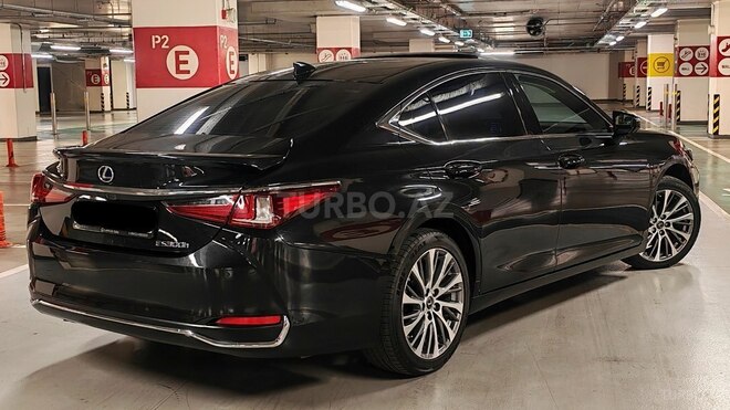Lexus ES 300h-9