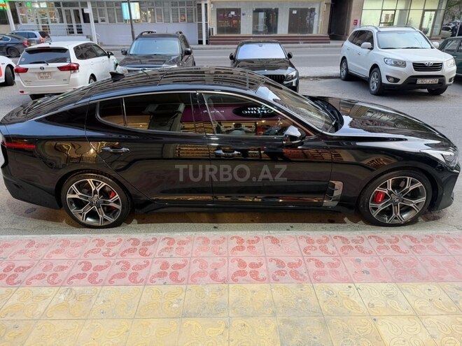 Kia Stinger-12