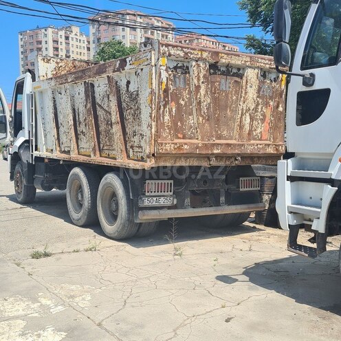 Ford Cargo-4