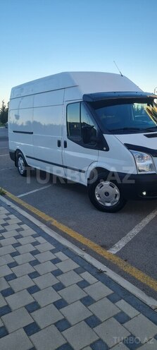 Ford Transit-9