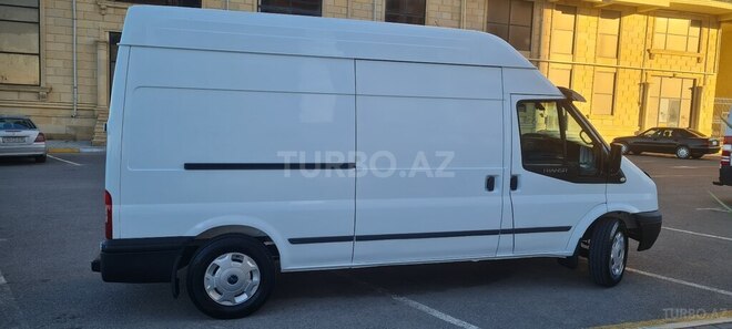 Ford Transit-6