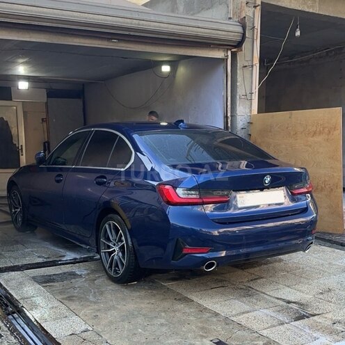 BMW 330-3