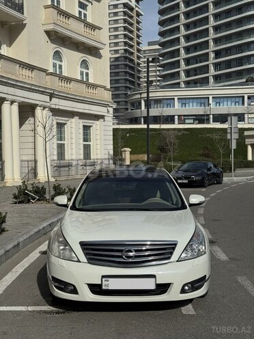 Nissan Teana-1