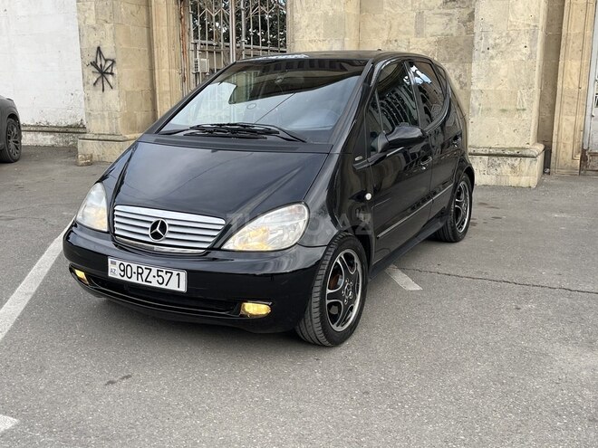 Mercedes A 190-11
