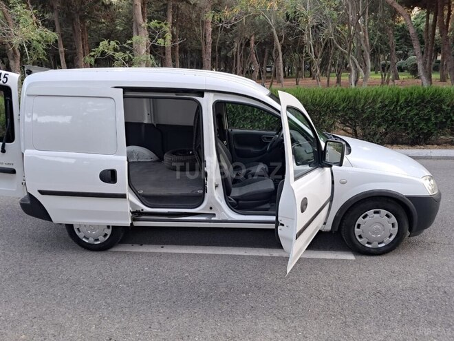 Opel Combo-9