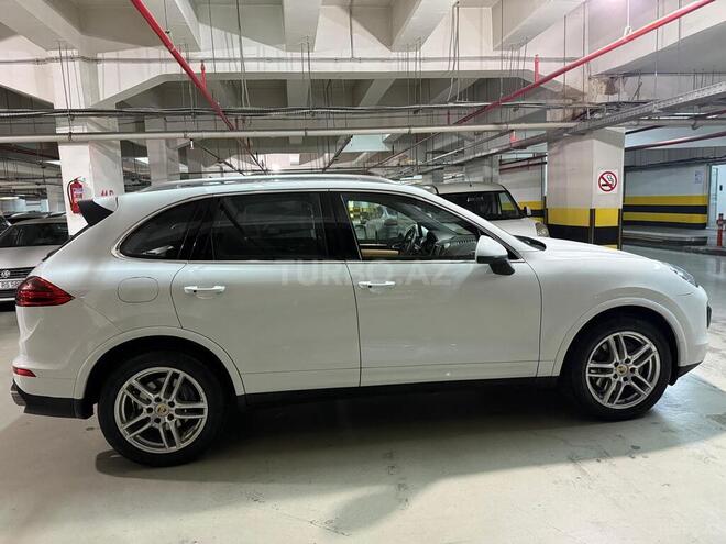 Porsche Cayenne-6