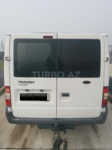 Ford Transit-2