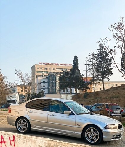 BMW 325-8