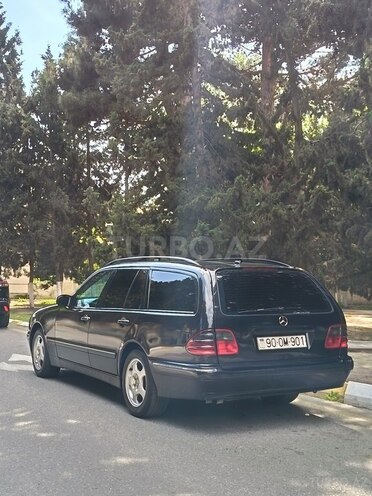 Mercedes E 220-7