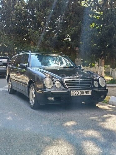Mercedes E 220-5