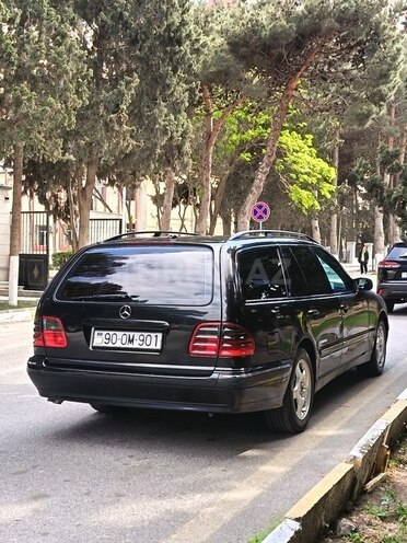 Mercedes E 220-8