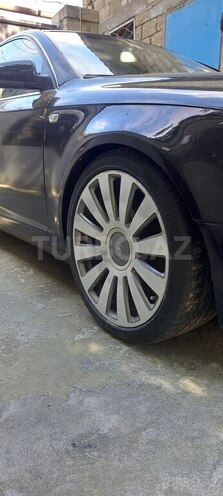 Audi A6-2