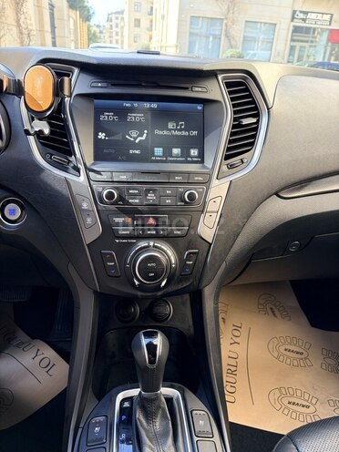 Hyundai Santa Fe-6