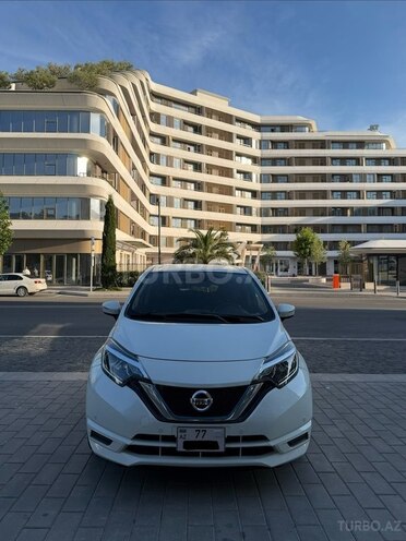 Nissan Note-8