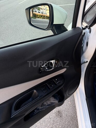 Nissan Note-15