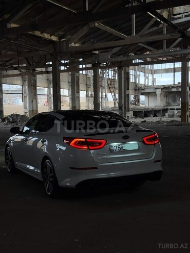 Kia Optima-4