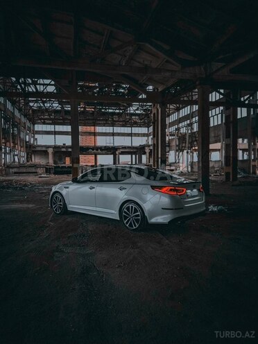 Kia Optima-3