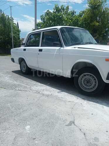 LADA (VAZ) 2107-2
