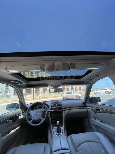 Mercedes E 320-19