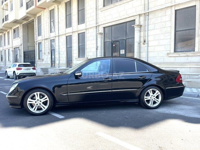 Mercedes E 320-5