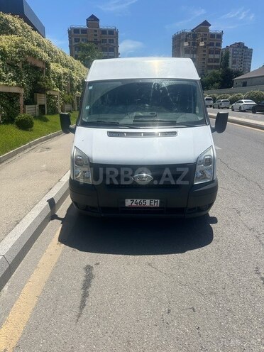 Ford Transit-6