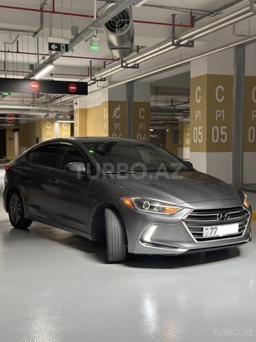 Hyundai Elantra-2