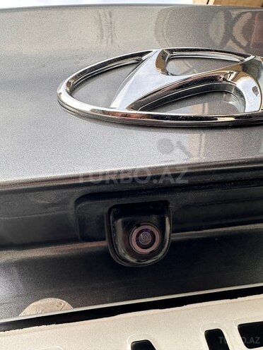 Hyundai Elantra-9