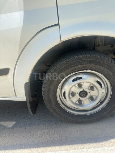 Ford Transit-11