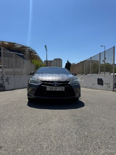 Toyota Camry-2