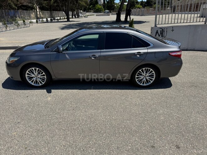 Toyota Camry-6