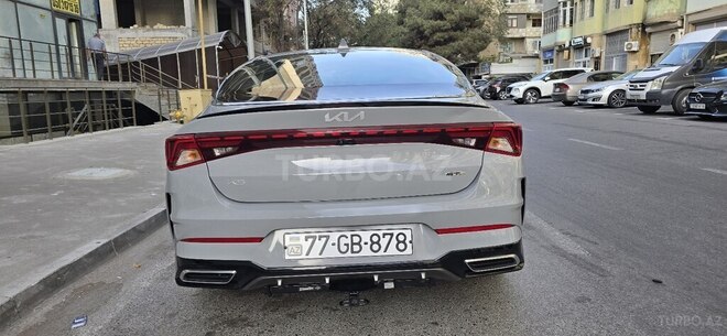 Kia K5-4