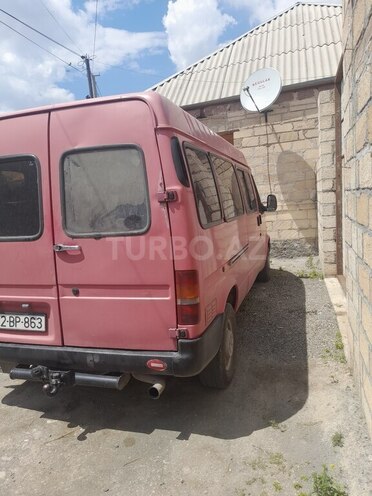 Ford Transit-6