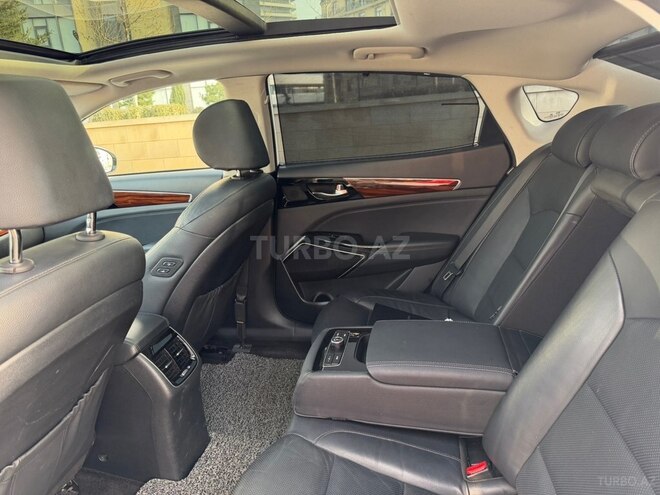 Kia K7-6