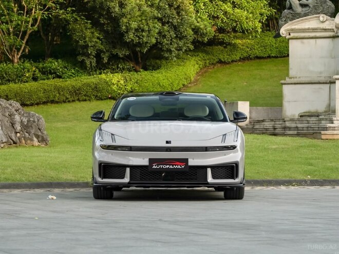 Lynk & Co Z10-2