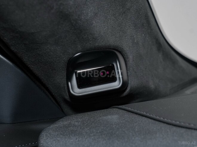Lynk & Co Z10-12