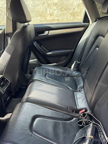 Audi A4-3