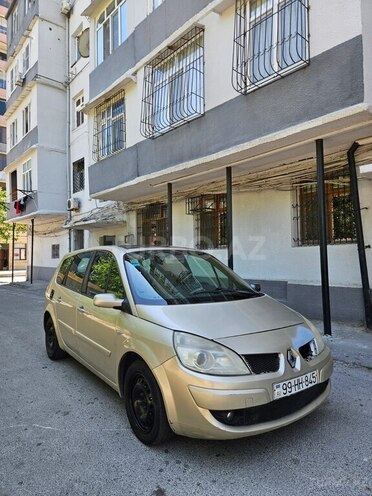 Renault Megane Scenic-1