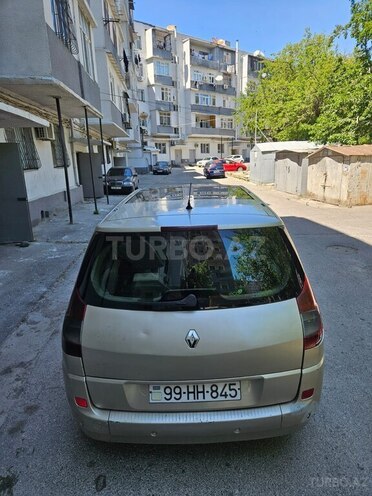 Renault Megane Scenic-4