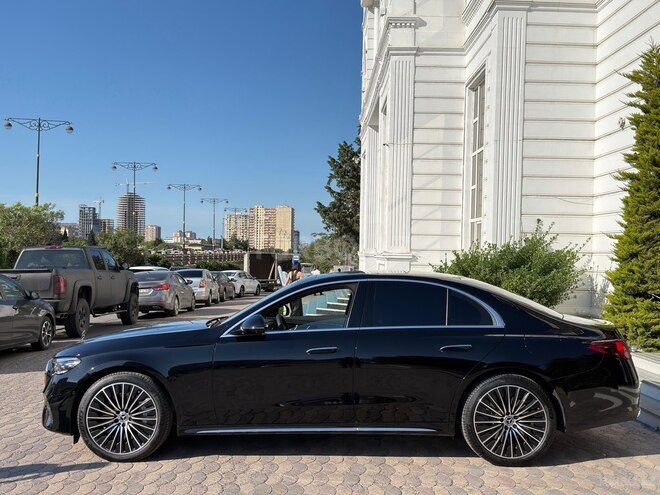 Mercedes E 350 e -4