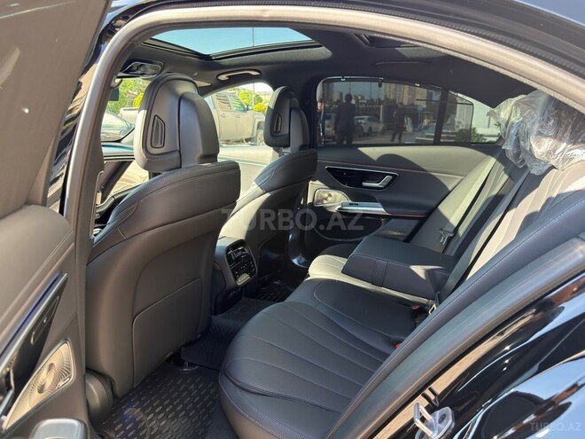 Mercedes E 350 e -8