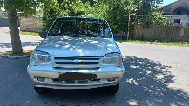 Chevrolet Niva-9