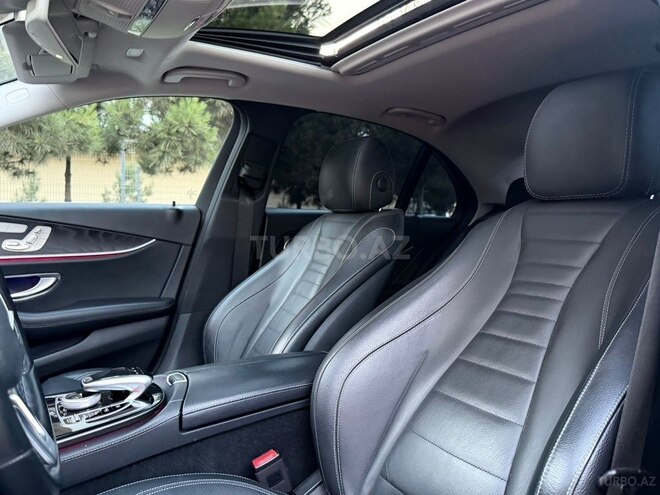 Mercedes E 300 d-8
