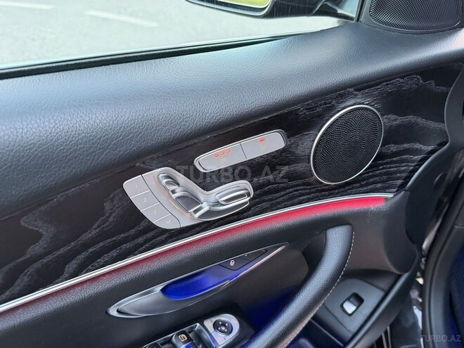 Mercedes E 300 d-11