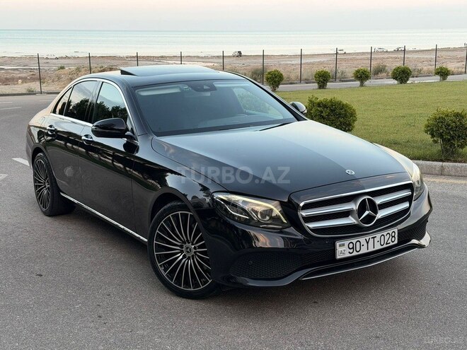 Mercedes E 300 d-15
