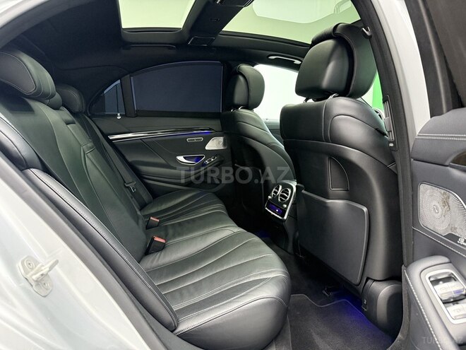 Mercedes S 350 d-12